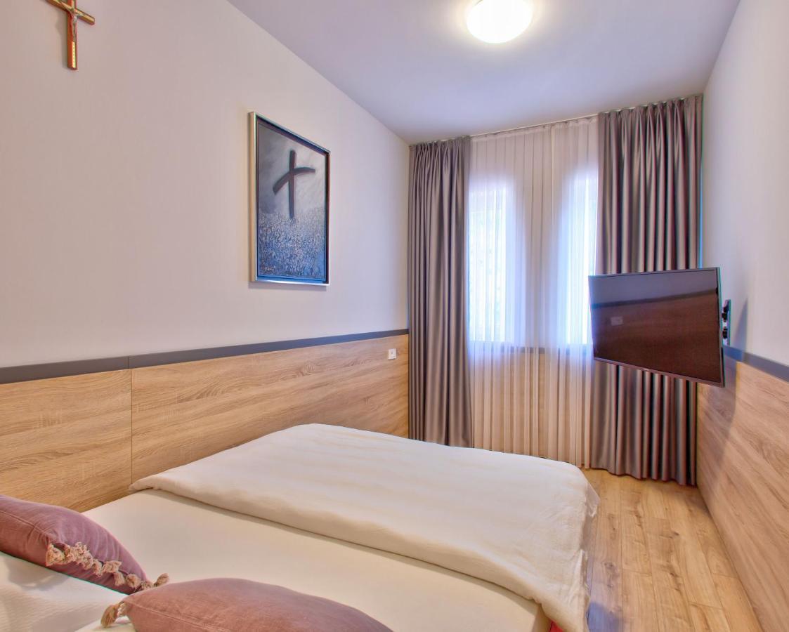 Hotel Dompes Mostar Zewnętrze zdjęcie